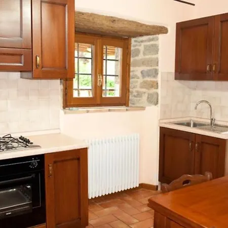 Charming In 30 M² With Stunning Views Apartment Caprese Michelangelo