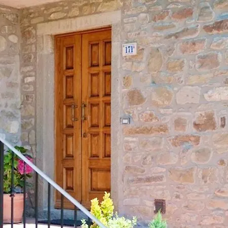 Apartment Charming In 30 M² With Stunning Views Caprese Michelangelo